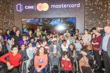 В CineMastercard легендарный Роналдиньо подарил радость азербайджанским детям (ФОТО)