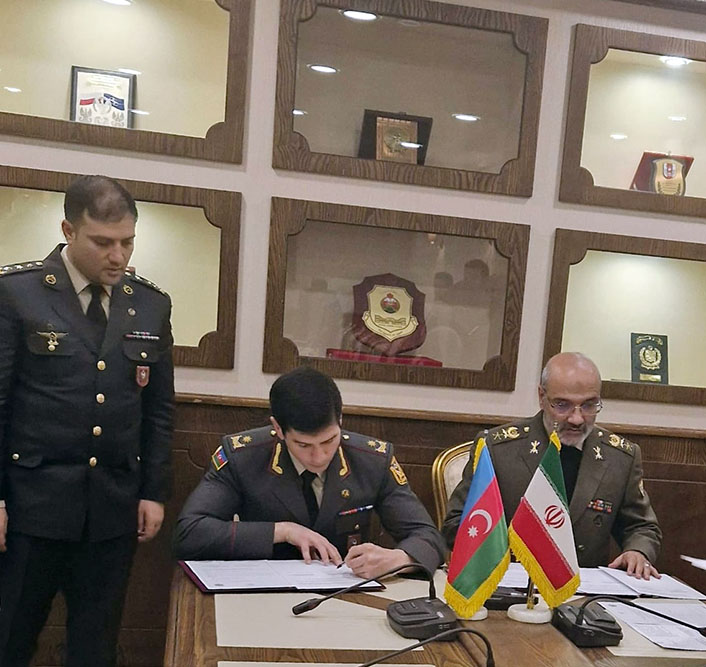 Azerbaijan and Iran go over military cooperation (PHOTO)