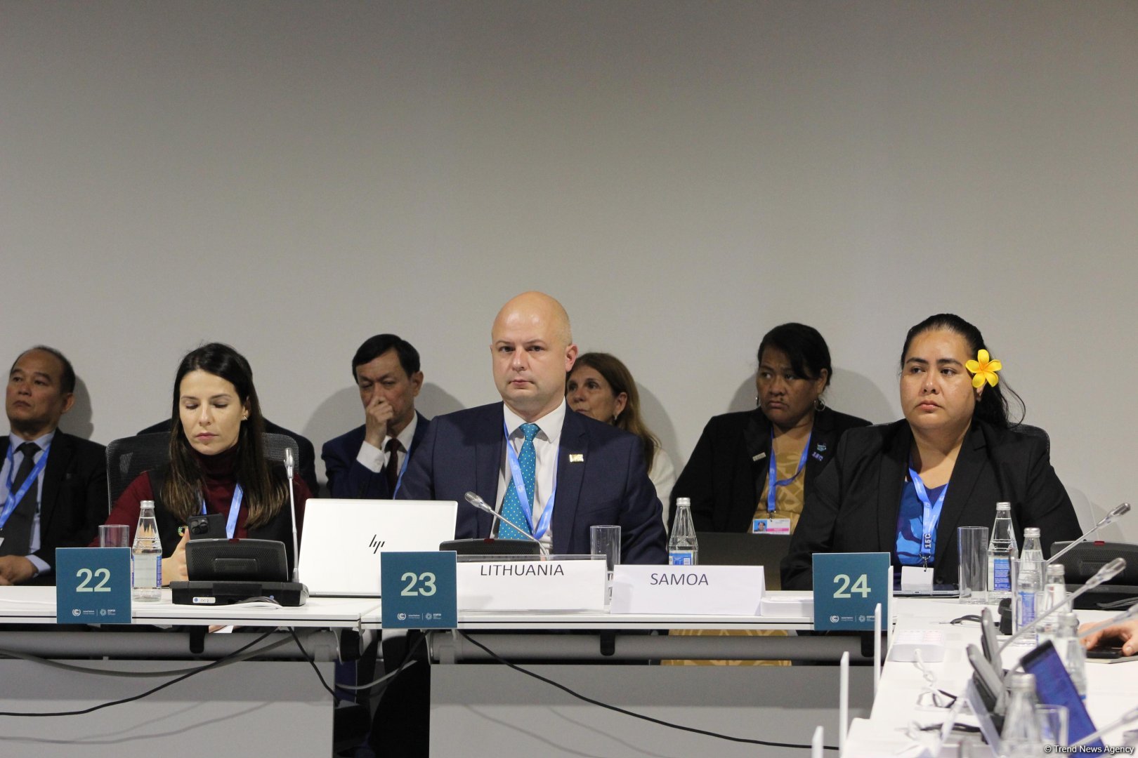 COP29 in Baku features roundtable discussion on green construction, energy efficiency in buildings and climate resilience in cities (PHOTO)