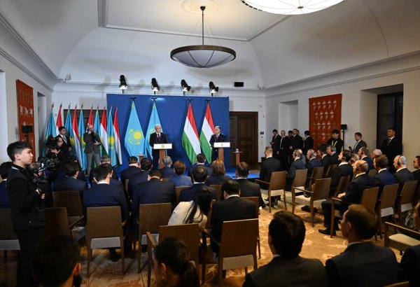 Kazakhstan sets $1B trade target with Hungary, says President Tokayev