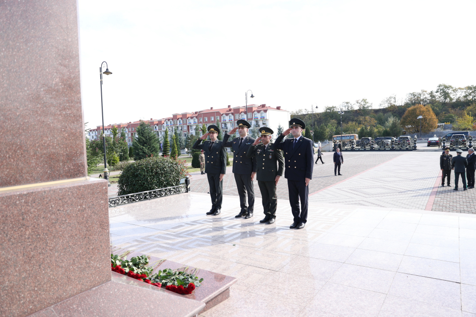 Hərbi prokuror DİN-in Daxili Qoşunlarının hərbi qulluqçuları ilə görüşüb (FOTO)