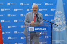 UNESCO-nun mənzil-qərargahında Azərbaycanlı rəssamların “Dayanıqlı Baxış: Daha Yaşıl Gələcək üçün İncəsənət” adlı sərgisi keçirilir (FOTO)