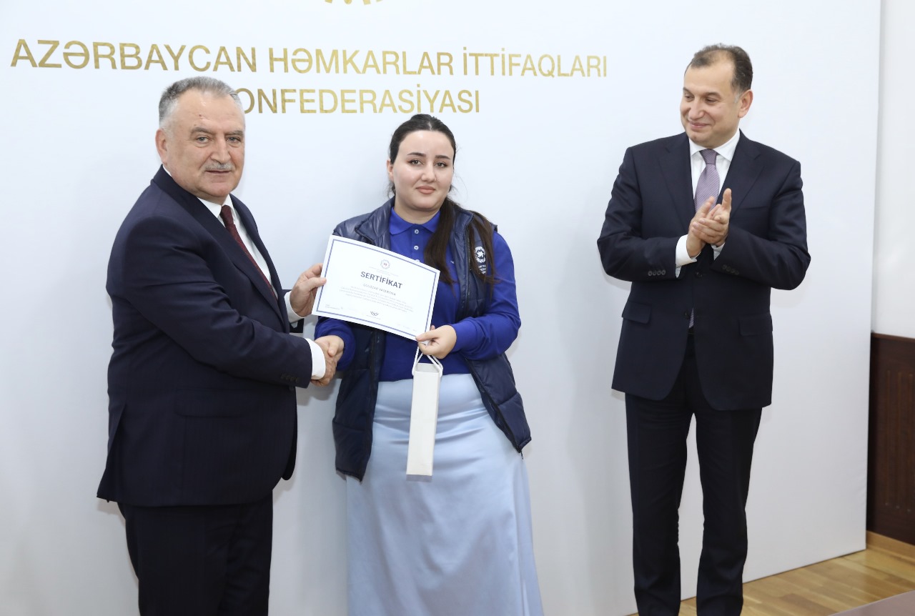 Azərbaycan Həmkarlar İttifaqları Konfederasiyasında könüllülərlə görüş olub (FOTO)