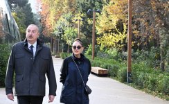 President Ilham Aliyev, First Lady Mehriban Aliyeva, and their family members attend inauguration of Central Botanical Garden (PHOTO/VIDEO)