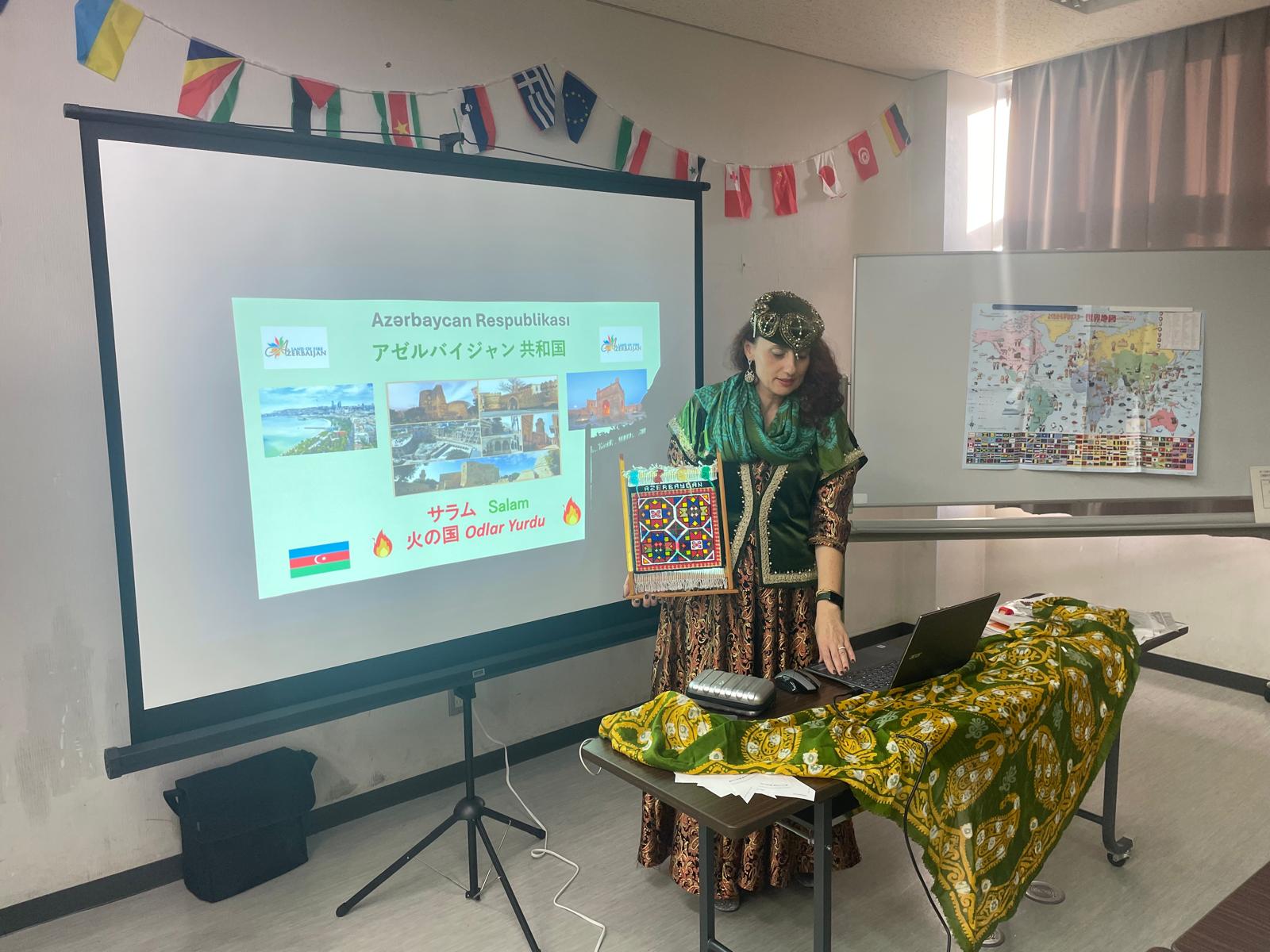 Azerbaijani carpet weaving art showcased at Japan’s Lifelong Learning festival (PHOTO)