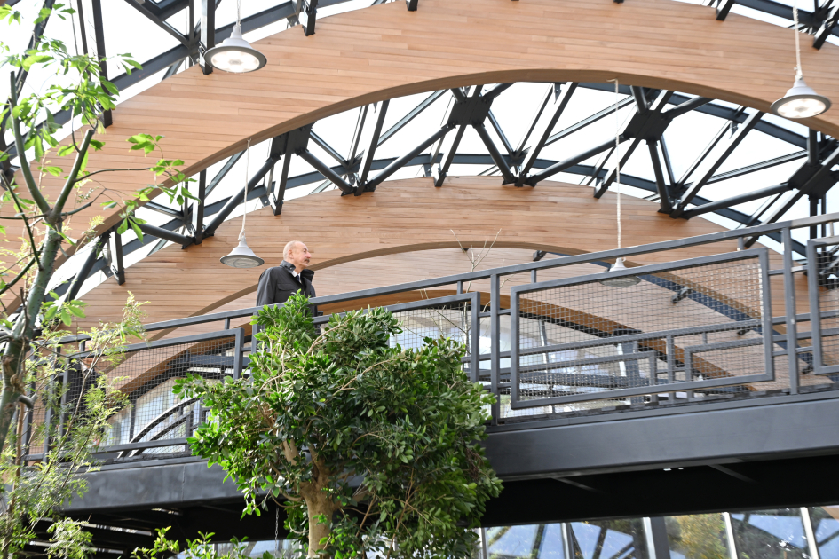 President Ilham Aliyev, First Lady Mehriban Aliyeva, and their family members attend inauguration of Central Botanical Garden (PHOTO/VIDEO)