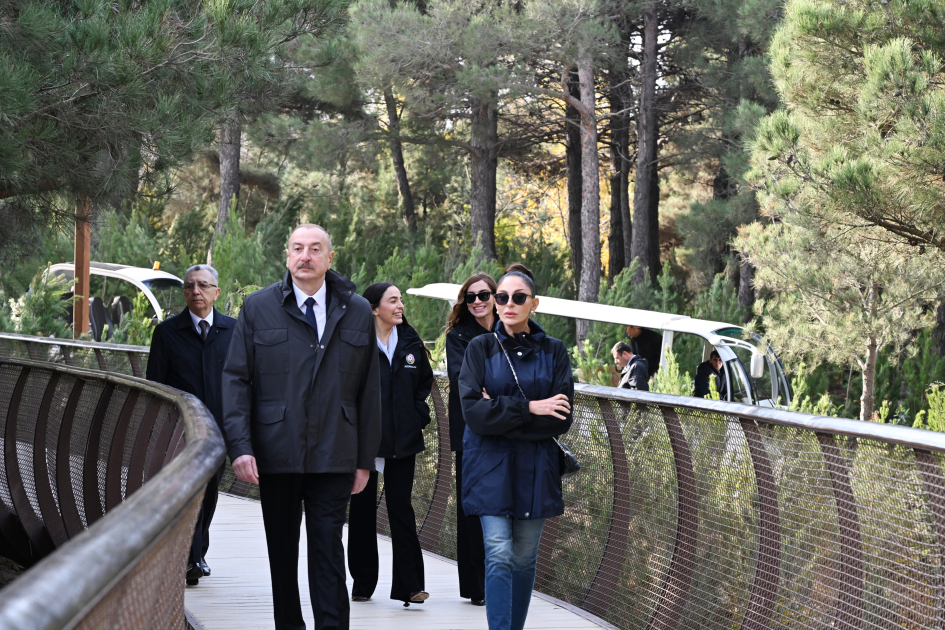 President Ilham Aliyev, First Lady Mehriban Aliyeva, and their family members attend inauguration of Central Botanical Garden (PHOTO/VIDEO)