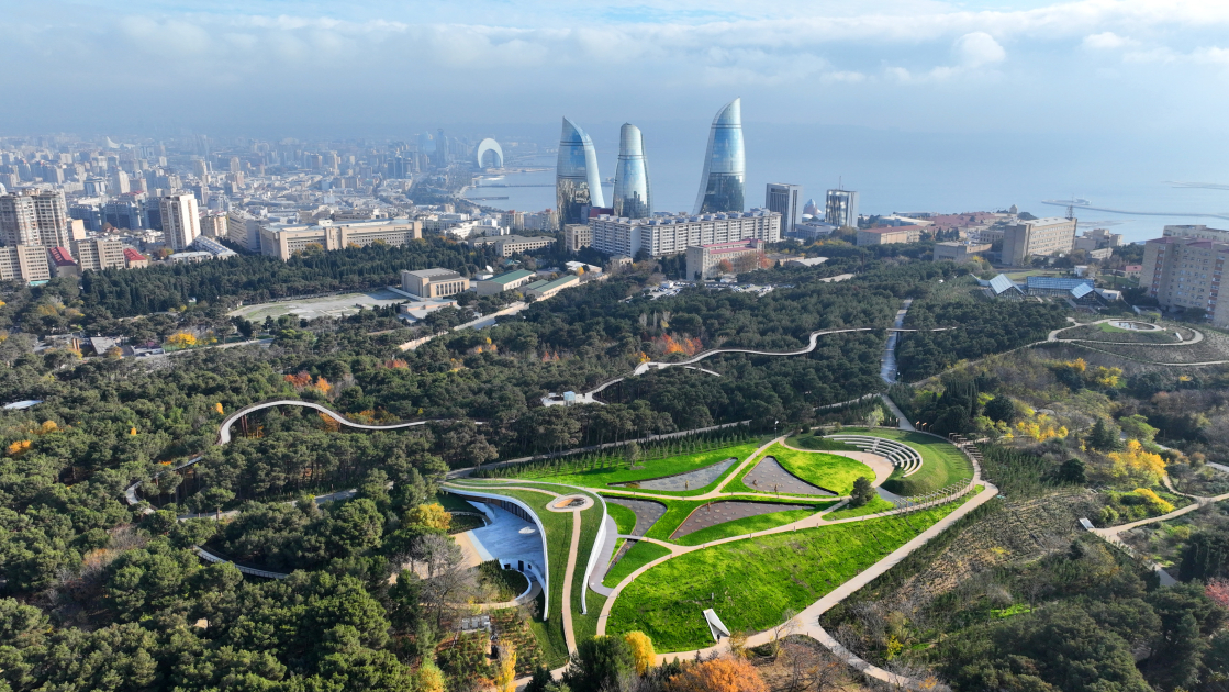 President Ilham Aliyev, First Lady Mehriban Aliyeva, and their family members attend inauguration of Central Botanical Garden (PHOTO/VIDEO)