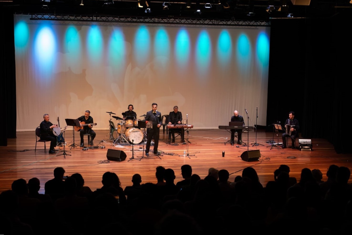 Avstraliyanın Melburn şəhərində Azərbaycan musiqisi gecəsi keçirilib (FOTO)