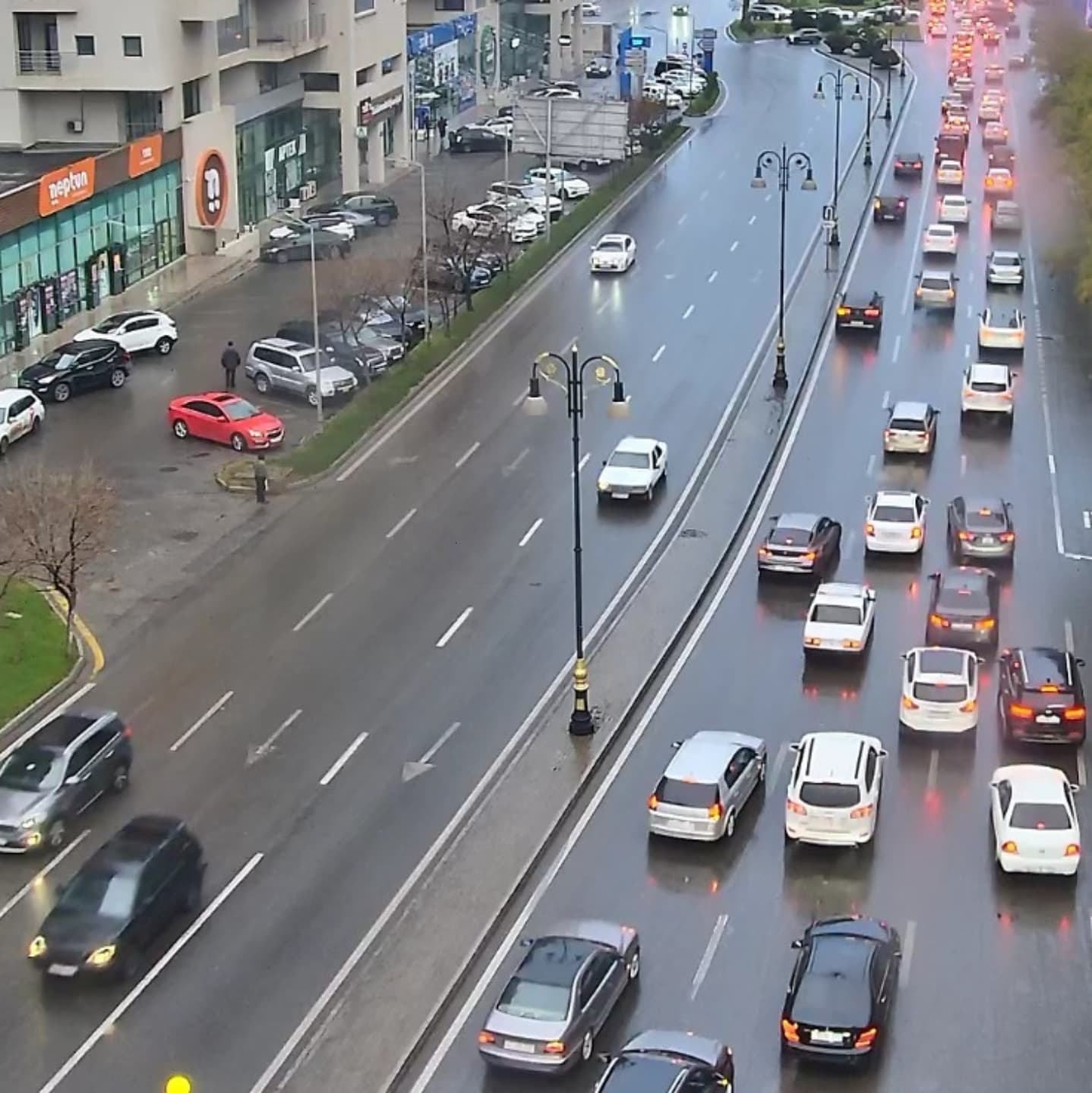 Sürücülərin NƏZƏRİNƏ: bu yollarda tıxac var - SİYAHI (FOTO)