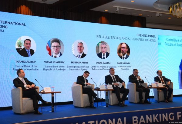 Bakıda Beynəlxalq Bankçılıq Forumunun birinci günü başa çatıb (FOTO) (ƏLAVƏ EDİLİB)