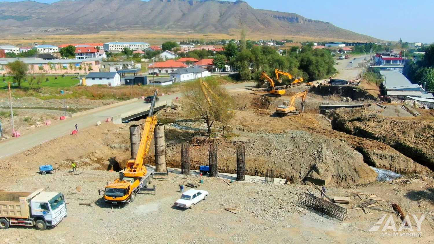 Продолжается реконструкция автодороги Агдам-Аскеран-Ходжалы-Ханкенди (ФОТО/ВИДЕО)