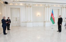 President Ilham Aliyev accepts credentials from newly set ambassador of Yemen to Azerbaijan (PHOTO/VIDEO)