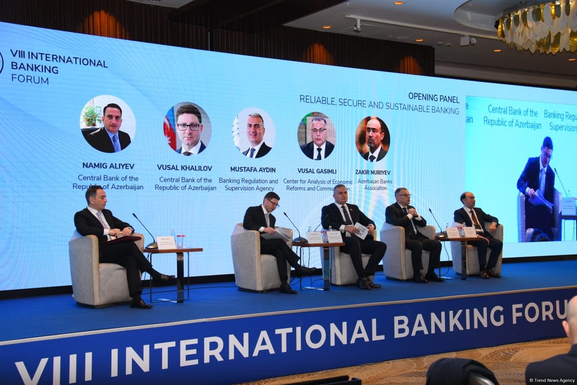 Bakıda Beynəlxalq Bankçılıq Forumunun birinci günü başa çatıb (FOTO) (ƏLAVƏ EDİLİB)