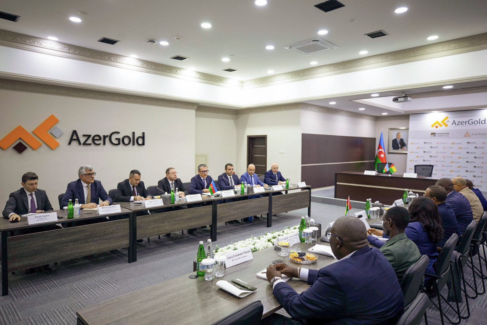 В ЗАО "AzerGold" состоялась встреча с делегацией Республики Гвинея-Бисау (ФОТО)