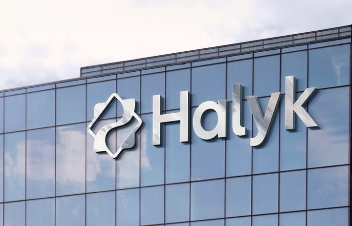 S&P upgrades Kazakhstan's Halyk Bank long-term issuer credit rating to 'BBB-'