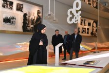 Int''l Parliamentary Conference participants tour Azerbaijan's Heydar Aliyev Center (PHOTO)