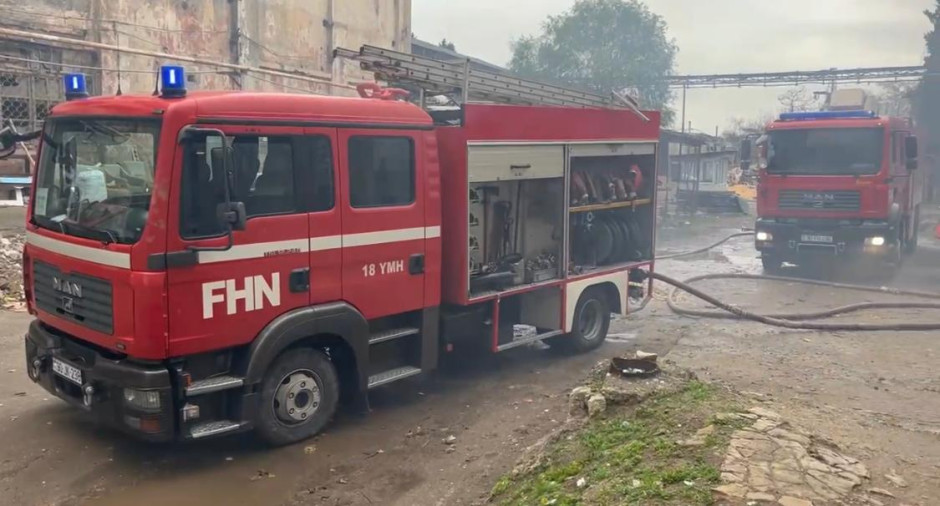 Sumqayıtda yaşayış binasında yanğın - Sakinlər təxliyə edildi