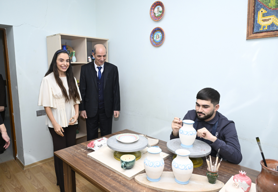 Heydər Əliyev Fondunun vitse-prezidenti Leyla Əliyeva əlilliyi olan şəxslər üçün sosial xidmət müəssisələrini ziyarət edib (FOTO)