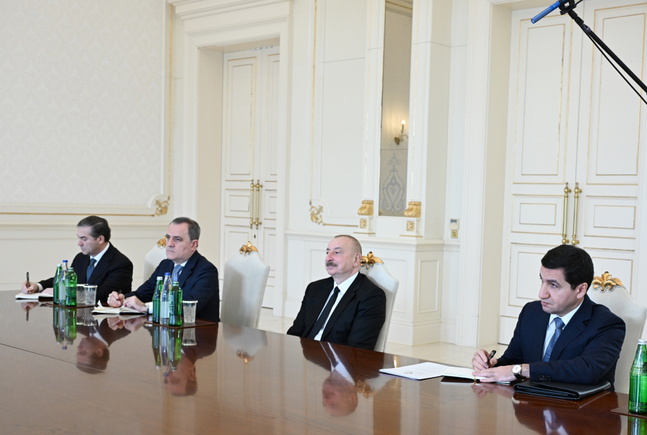 President Ilham Aliyev receives Holy See's Secretary for Relations with States and Int'l Organizations (PHOTO)