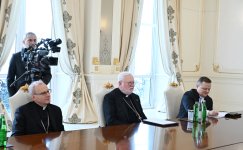 President Ilham Aliyev receives Holy See's Secretary for Relations with States and Int'l Organizations (PHOTO)