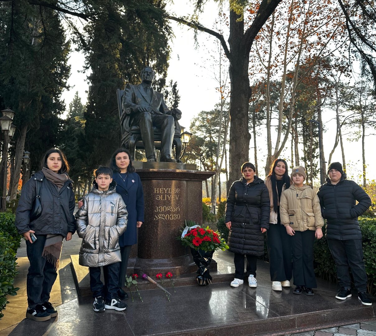 В Грузии почтена память великого лидера Гейдара Алиева (ФОТО)