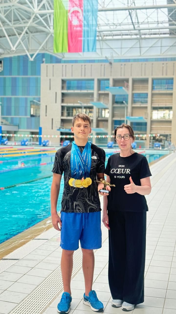 Azərbaycan üzgüçüsü Abu Dabidə 7 medal qazandı, yarışın ən yaxşısı oldu (FOTO)