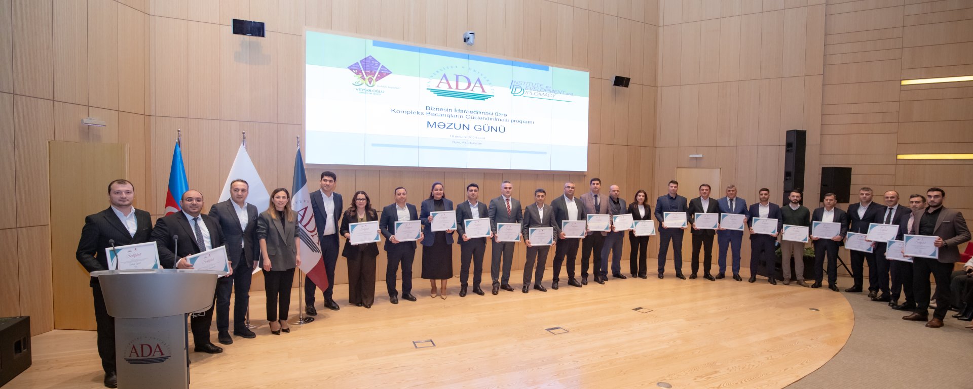 ADA Universitetində Veysəloğlu Şirkətlər Qrupunun əməkdaşları üçün təşkil edilən birillik təlim başa çatıb (FOTO)