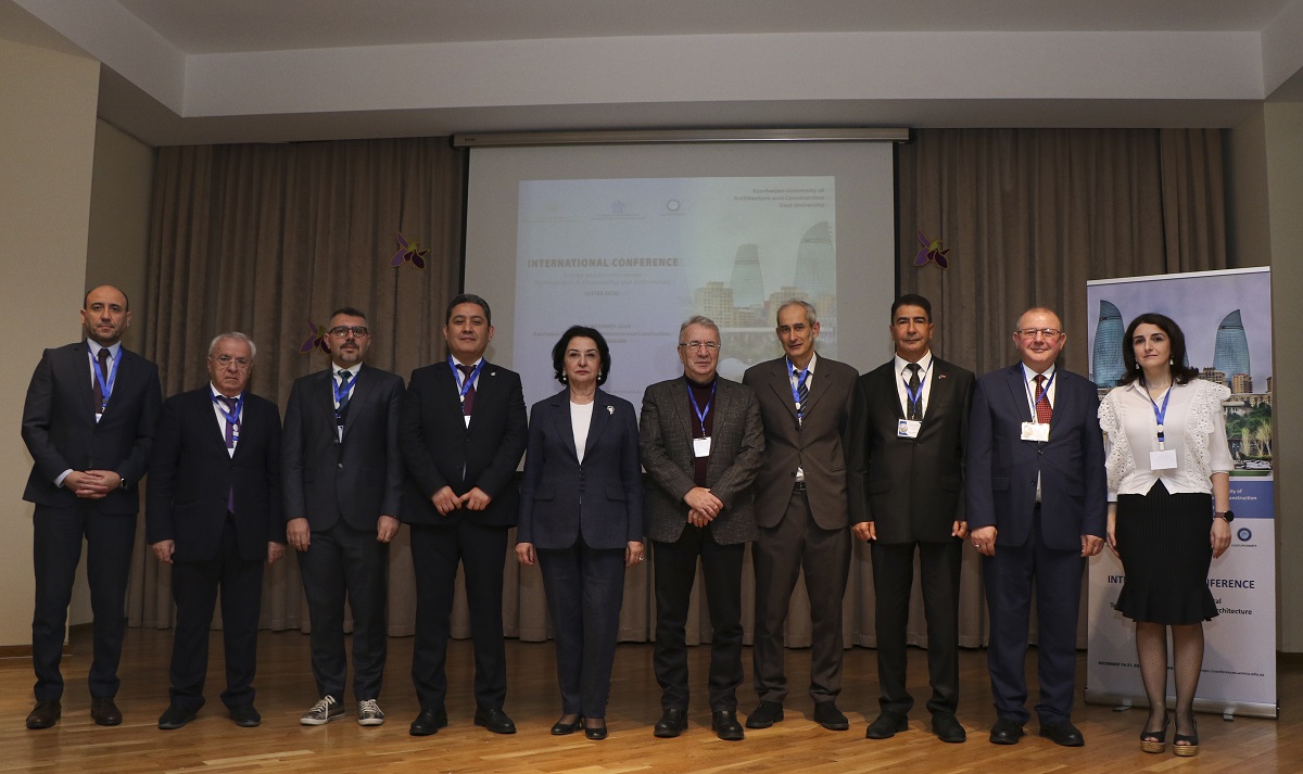 Dünya alimləri AzMİU-da Qarabağın yaşıl tikinti zonasına çevrilməsi mövzusunu müzakirə edirlər (FOTO)