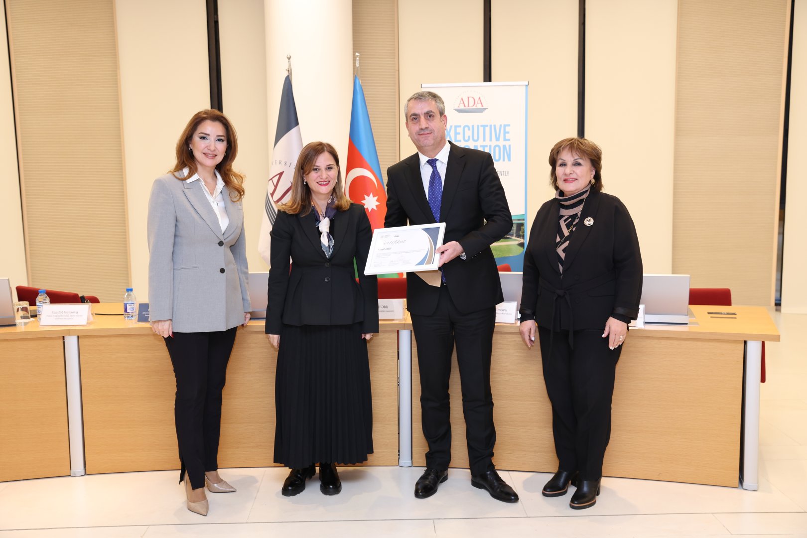 ADA Universitetinin İxtisasartırma Proqramı İqtisadiyyat Nazirliyinin Təlim Tədris Mərkəzi ilə birgə “Liderlik Bacarıqlarının İnkişafı” Proqramını yekunlaşdırıb