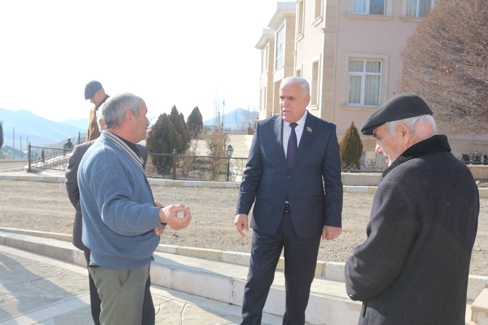 Millət vəkili Vüqar Rəhimzadə Culfada seçiciləri ilə növbəti görüşünü keçirib (FOTO)