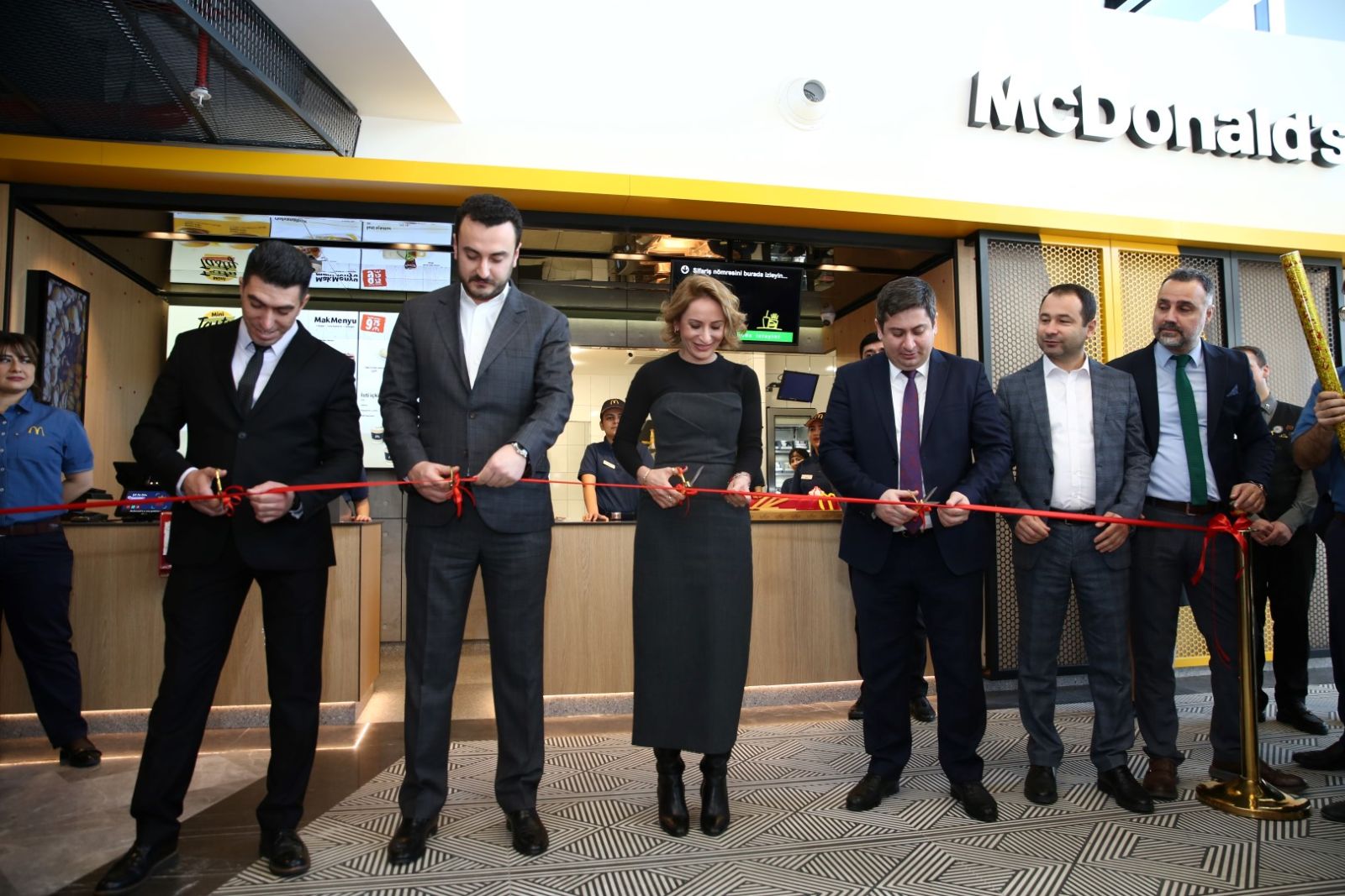 “Sevinc Mall”da “McDonald's Azərbaycan”ın yeni restoranı açılıb (FOTO)