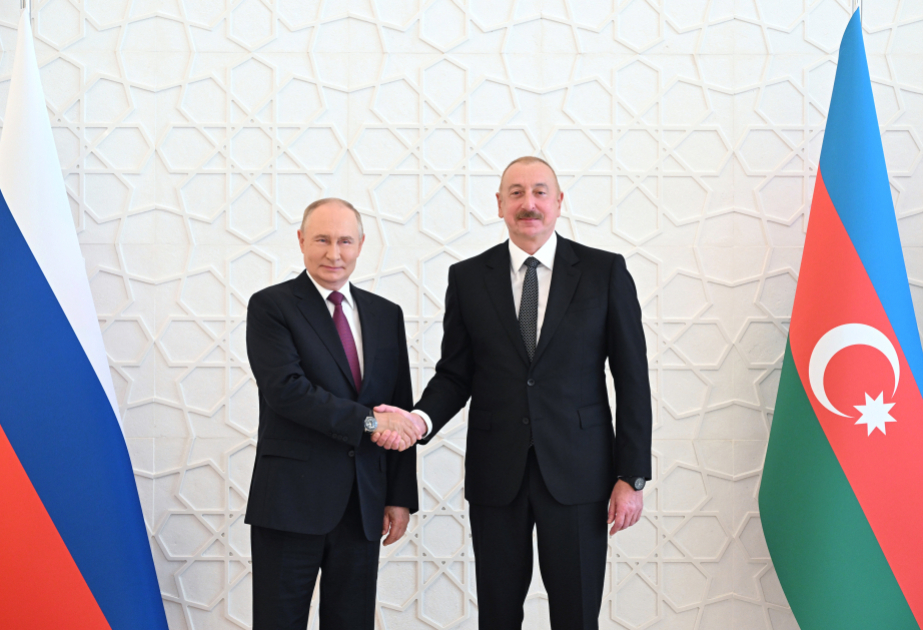 President Vladimir Putin calls President Ilham Aliyev