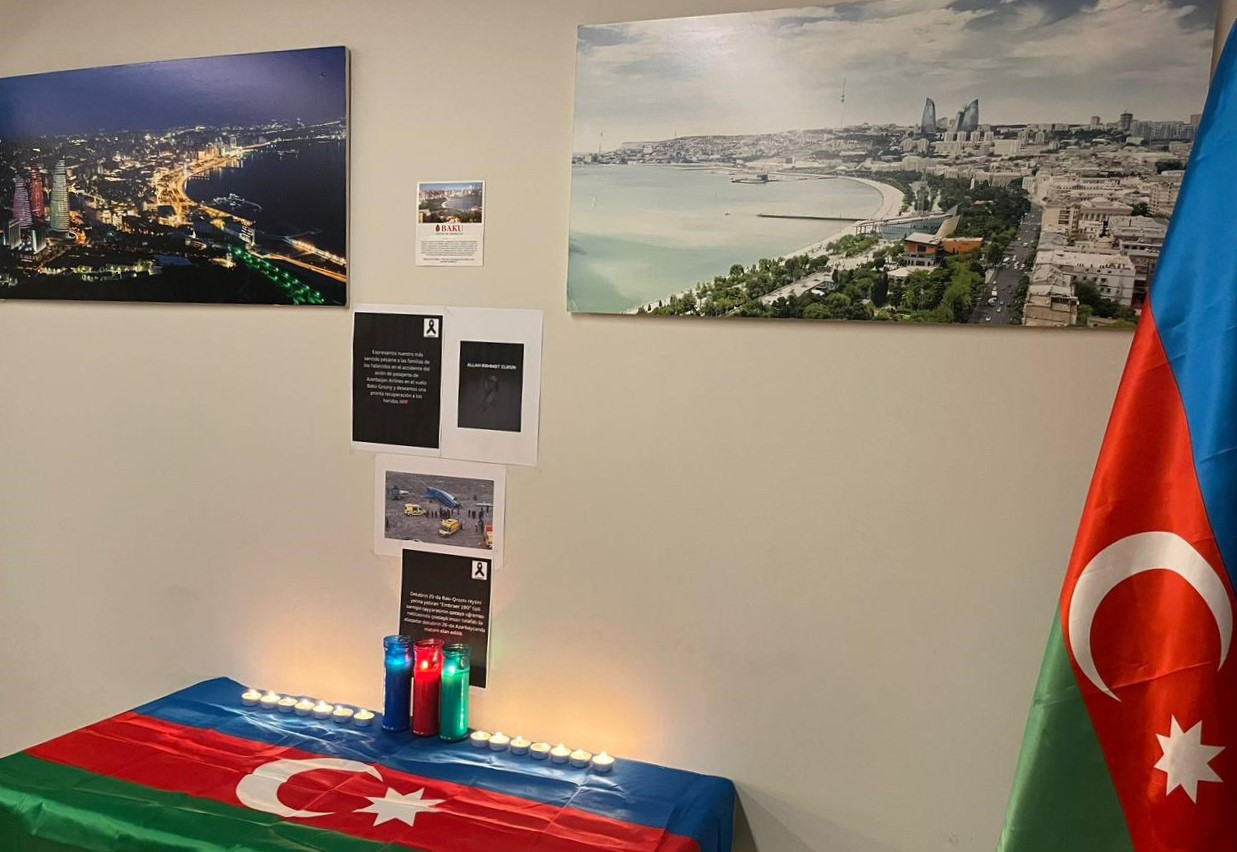 Azerbaijan Houses abroad set up memorial corners for AZAL plane crash victims (PHOTO)