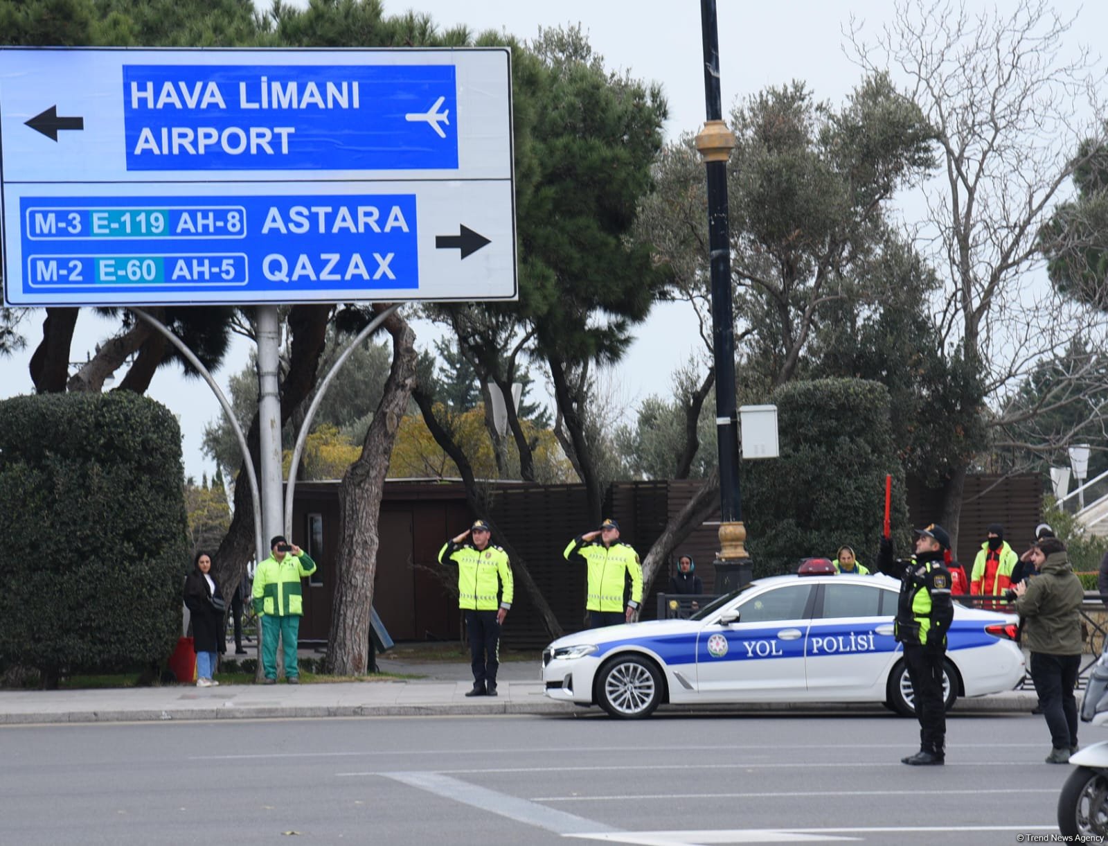 Azerbaijan observes moment of silence for victims of Aktau plane crash (PHOTO/VIDEO)