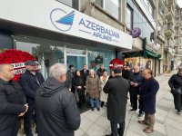 Soydaşlarımız təyyarə qəzasında həlak olanları anır (FOTO)