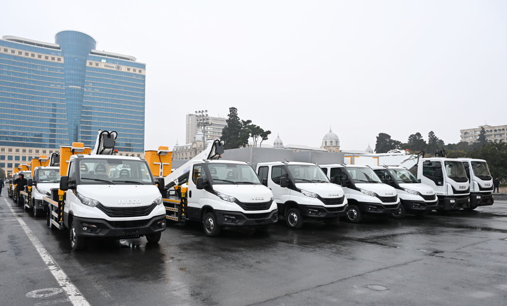 President Ilham Aliyev inspects specialized utility vehicles in Baku (PHOTO/VIDEO)