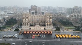 President Ilham Aliyev inspects specialized utility vehicles in Baku (PHOTO/VIDEO)