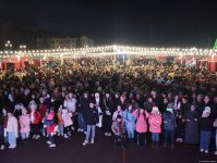 Xakəndidə Həmrəylik Günü və Yeni il münasibətilə konsert keçirilib (FOTO)