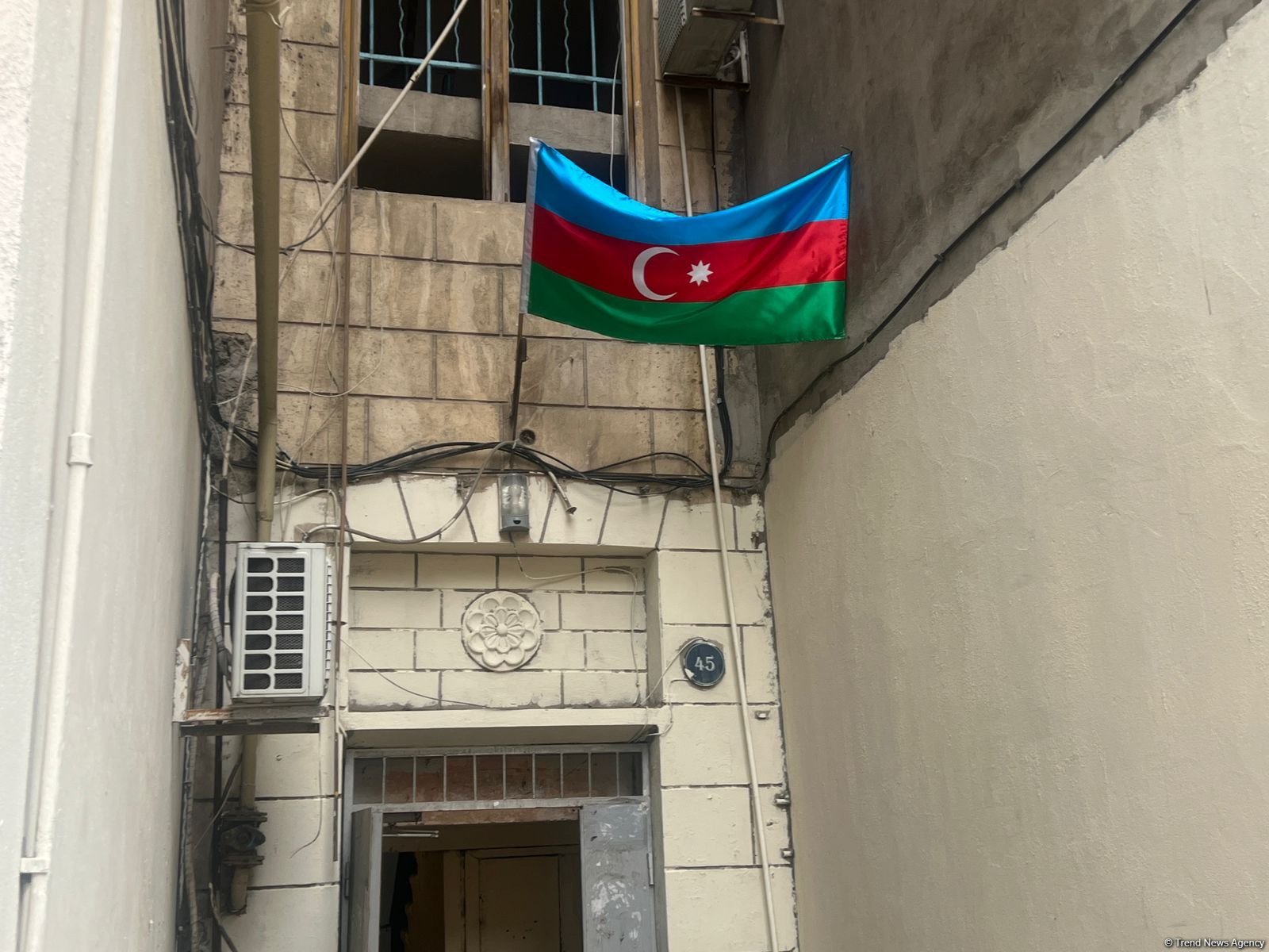 Azerbaijan's Baku honors memory of fallen AZAL pilot crashed in Aktau (PHOTO)