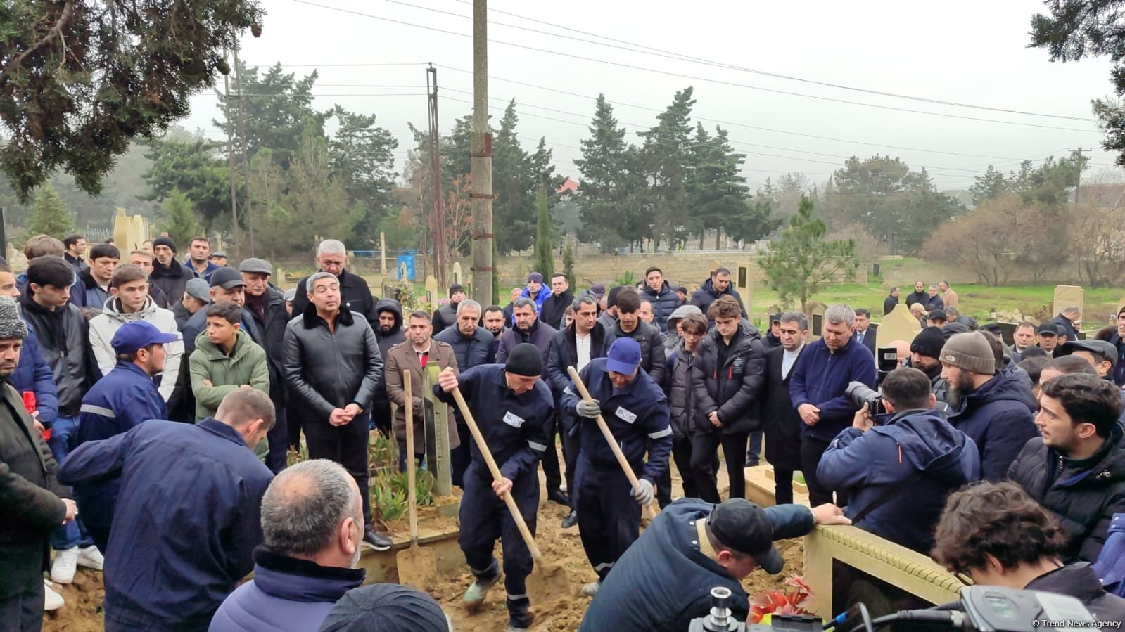 Təyyarə qəzasında həlak olan 13 yaşlı Məhəmmədəli dəfn olundu (FOTO)