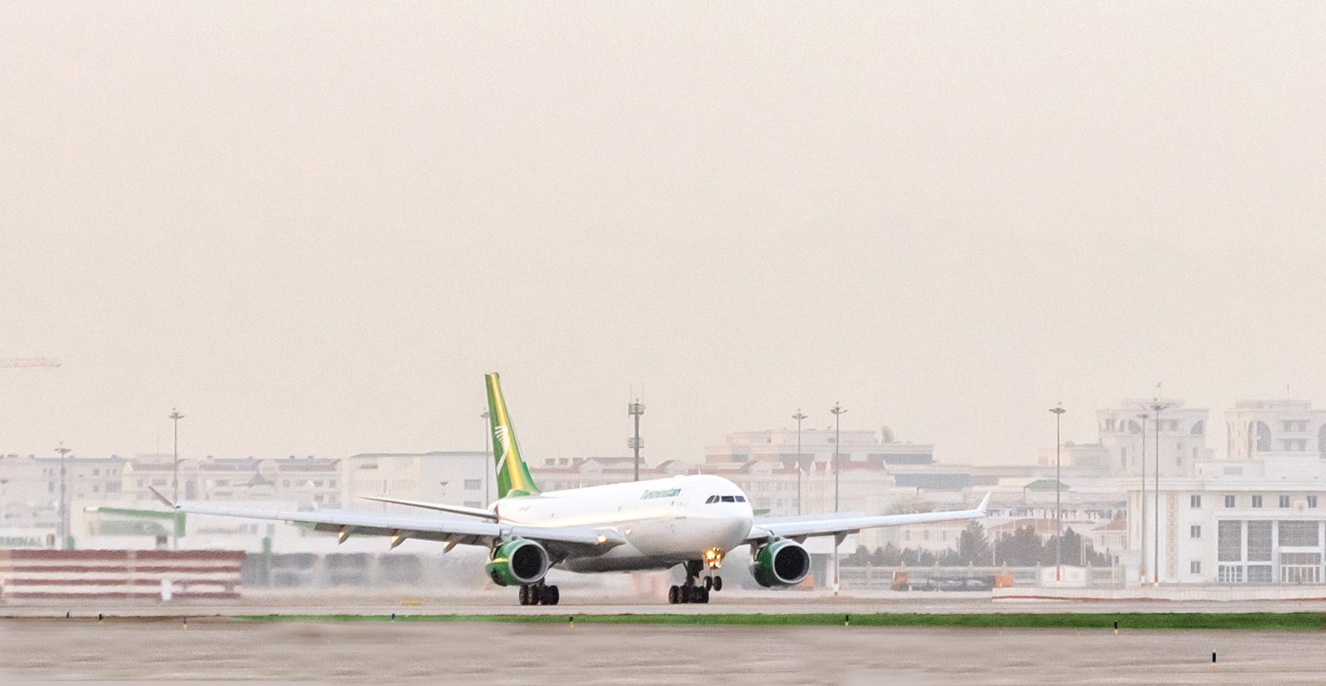 Turkmenistan Airlines отменила рейсы в Москву