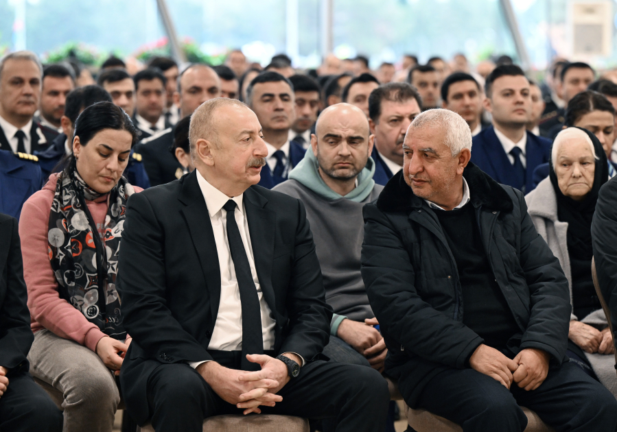 President Ilham Aliyev, First Lady Mehriban Aliyeva attend farewell ceremony for AZAL plane crash crew (PHOTO/VIDEO)