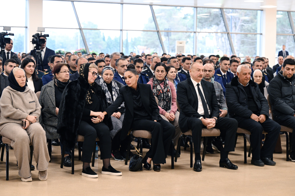 President Ilham Aliyev, First Lady Mehriban Aliyeva attend farewell ceremony for AZAL plane crash crew (PHOTO/VIDEO)