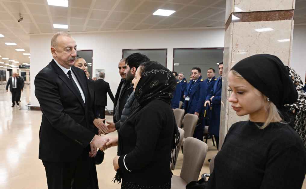 President Ilham Aliyev, First Lady Mehriban Aliyeva attend farewell ceremony for AZAL plane crash crew (PHOTO/VIDEO)