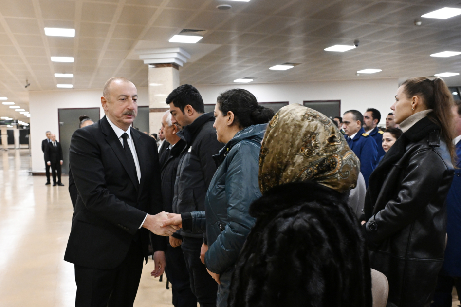 President Ilham Aliyev, First Lady Mehriban Aliyeva attend farewell ceremony for AZAL plane crash crew (PHOTO/VIDEO)