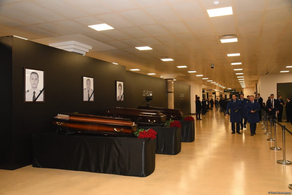 Baku hosts farewell ceremony for AZAL plane crash crew members (PHOTO/VIDEO)