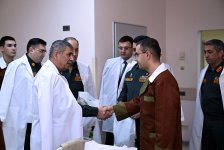 Müdafiə Nazirliyinin rəhbər heyəti bayram ərəfəsində hospitalı ziyarət edib (FOTO/VİDEO)