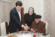 Elnur Rzayev 95 yaşı tamam olan şəhid atasını təbrik edib (FOTO)