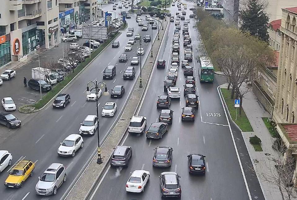 Bakıda bu yollarda sıxlıq var - SİYAHI